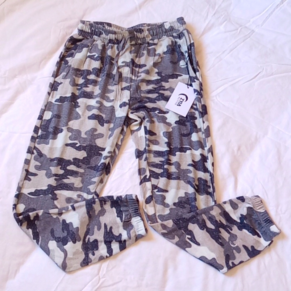 ZYIA Active Gray Camo Lounge Boyfriend Sweats Size S